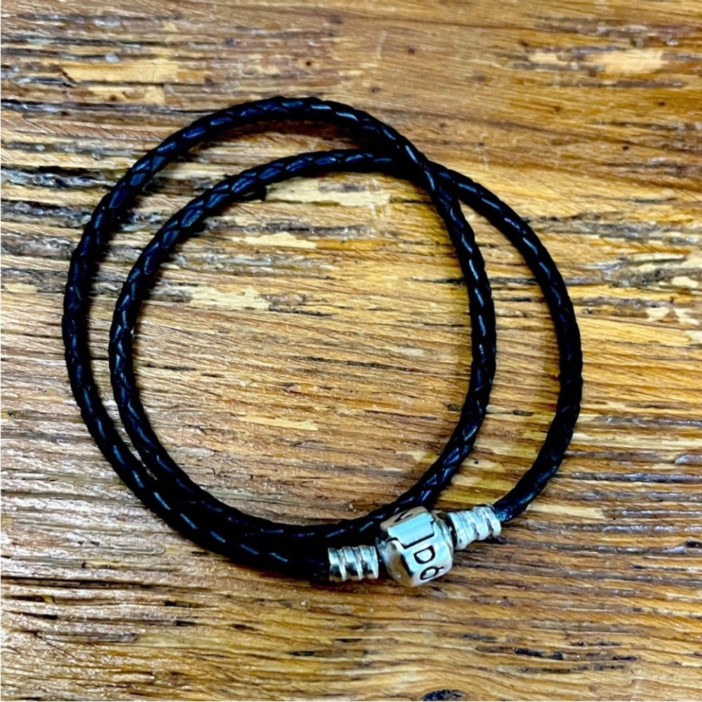 NWOT Leather Pandora bracelet